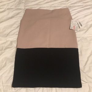 Lularoe Cassie-size Small, NWT
